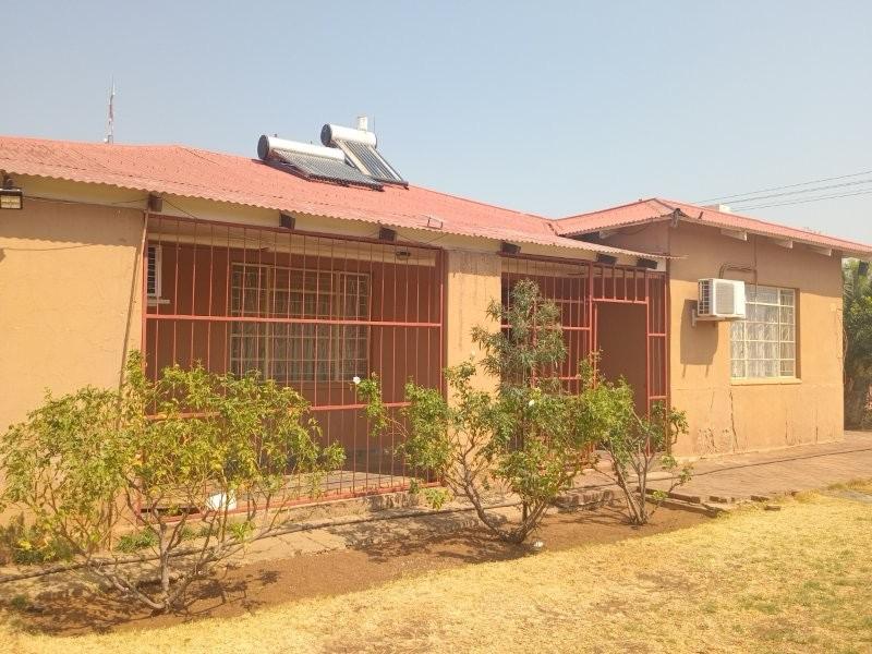4 Bedroom Property for Sale in Bloemhof North West